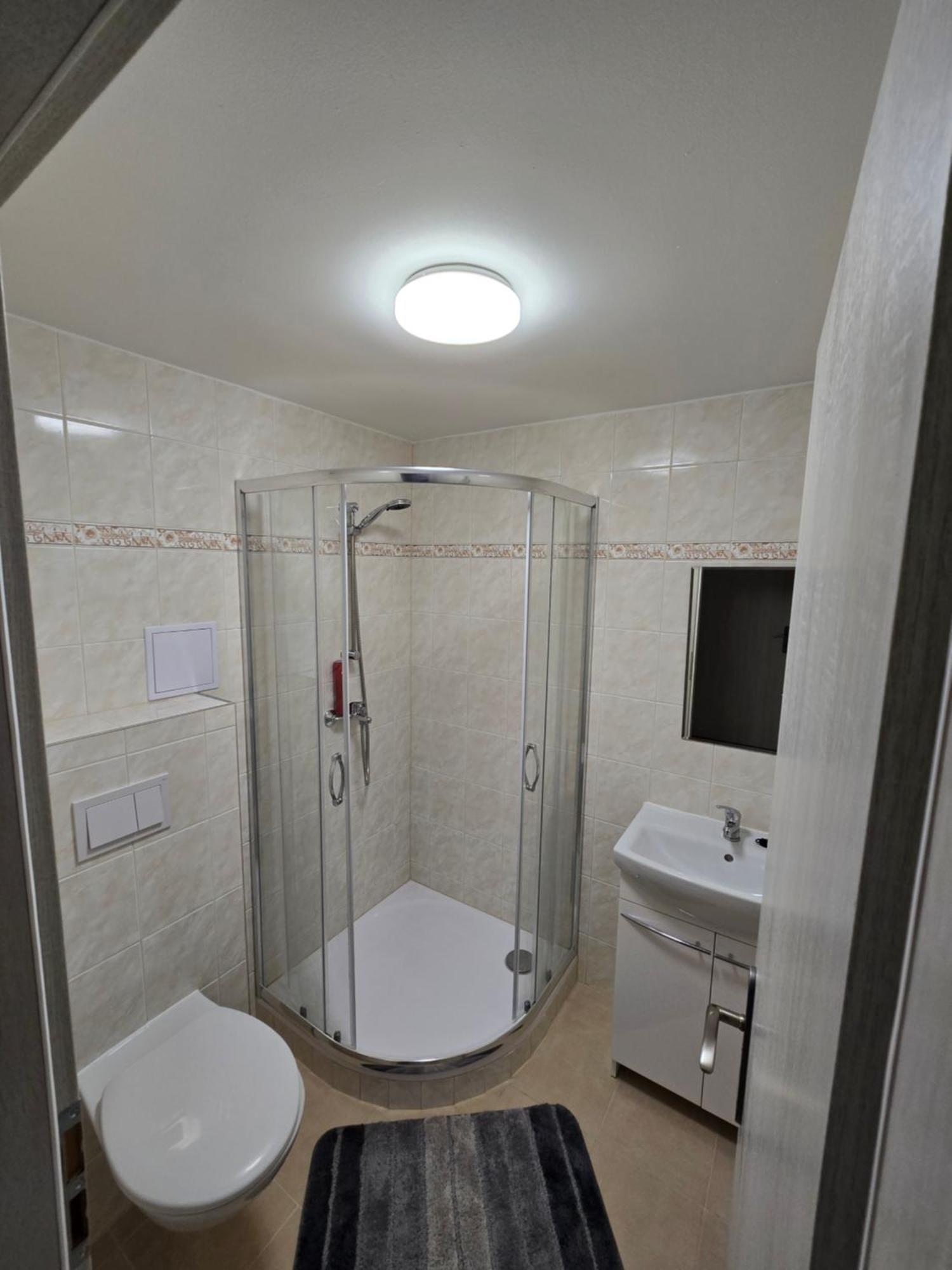 Apartmany Almond هاراشوف المظهر الخارجي الصورة
